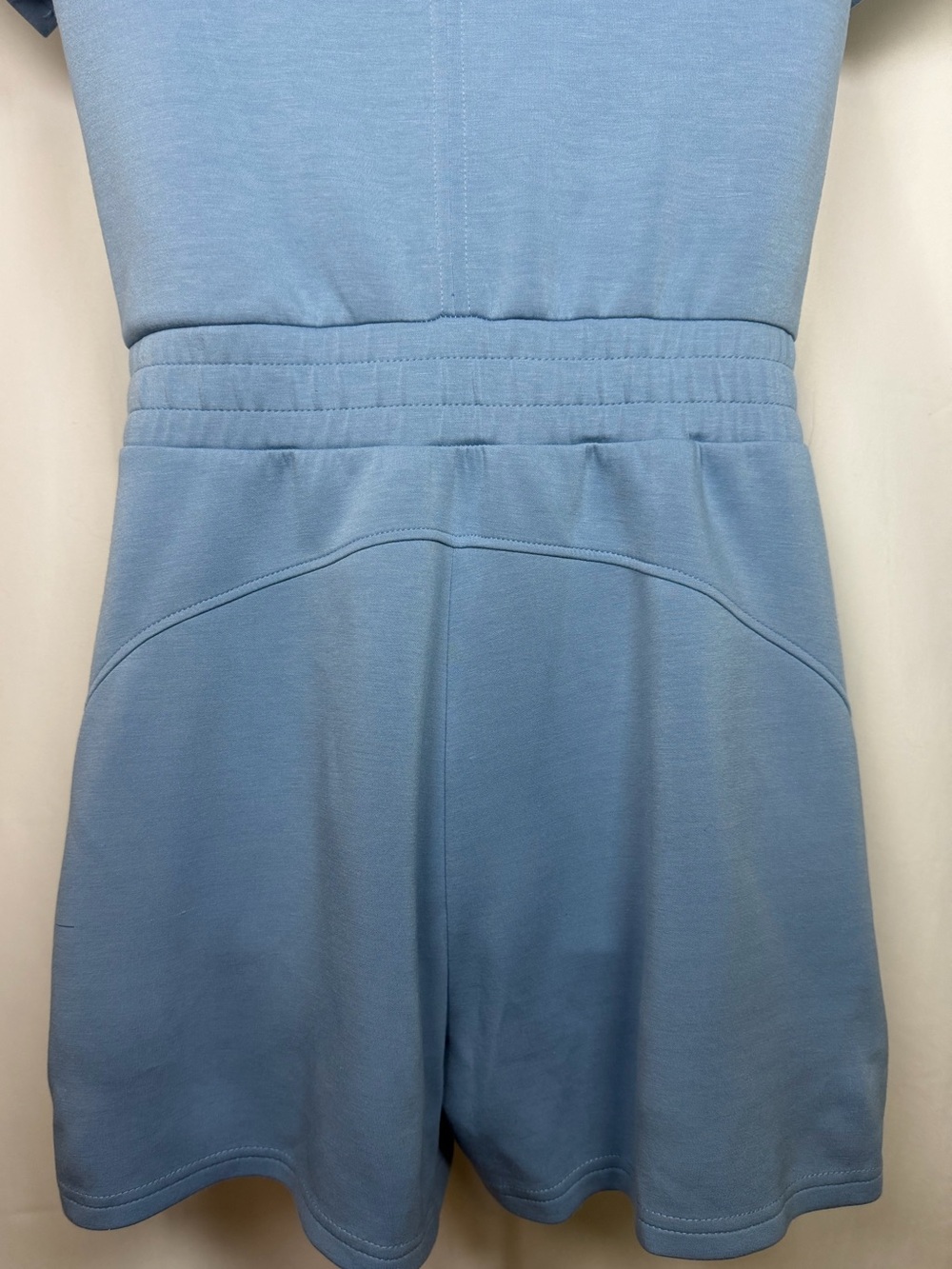 Dusty Blue Short Sleeve Drawstring Romper with Pockets – Small - Picture 4 of 9